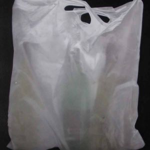 Plastic Tas met Flessen Olieverf op doek 125 x 100 cm € 5500